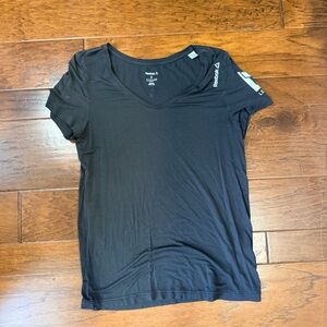Reebok x Les Mills Women's Black V-Neck Top